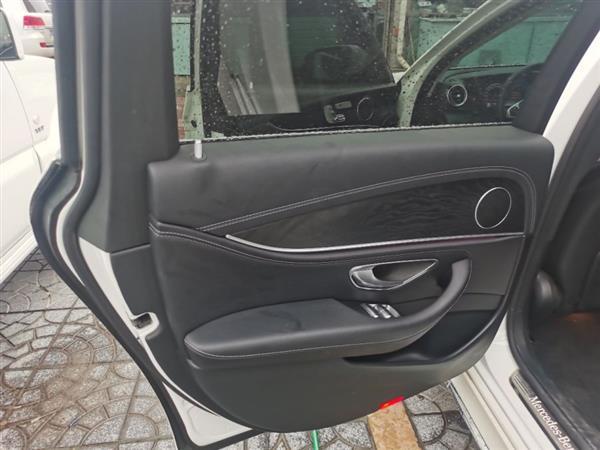 E 2018 Ŀ E 300 L ˶ʱ