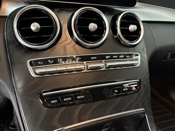 C 2019 C 260 L ˶