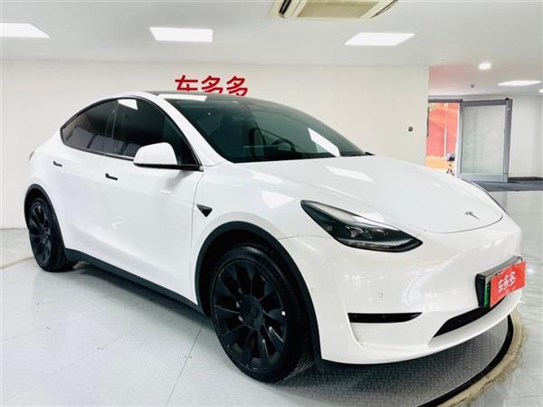 Model Y 2022 