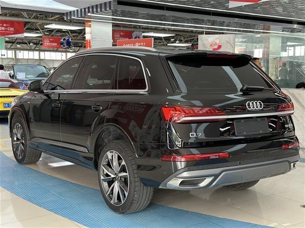 µQ7 2022 55 TFSI quattro S line˶