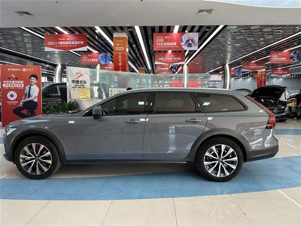 ֶV90 2022 Cross Country B5 AWD Զ