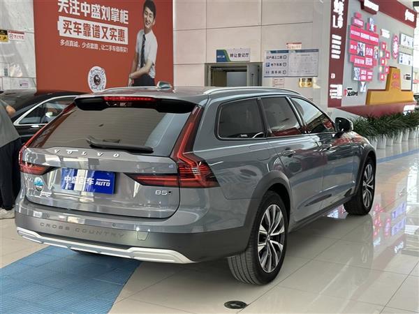 ֶV90 2022 Cross Country B5 AWD Զ