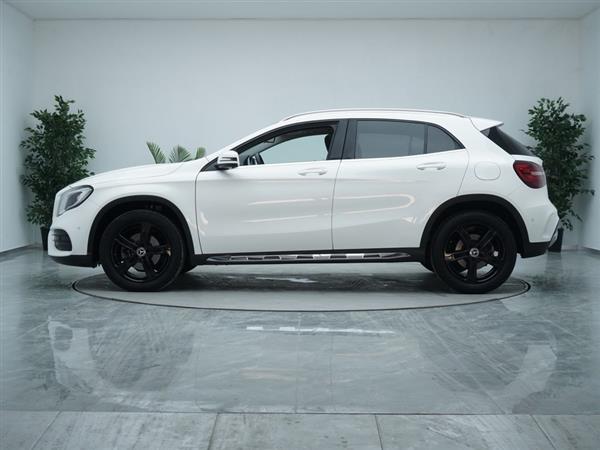 GLA 2019 GLA 200 ʱ