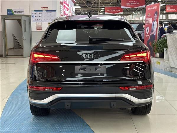 µQ5L Sportback 2021 40 TFSI 