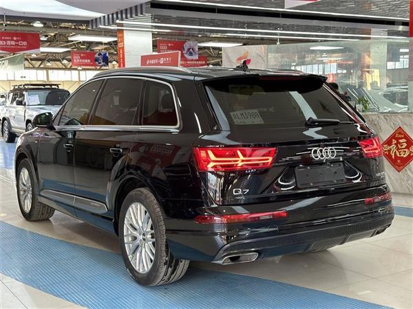 µQ7 2019 55 TFSI S line˶