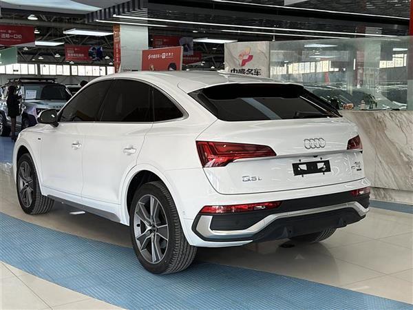 µQ5L Sportback 2022 40 TFSI 