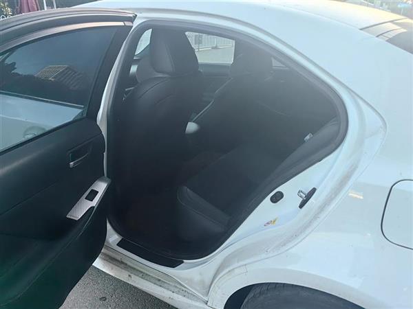 ׿˹IS 2017 300 F SPORT