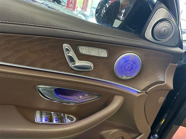 E 2018 Ŀ E 200 L