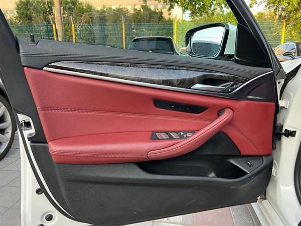 5ϵ 2018 Ŀ 530Li  M˶װ