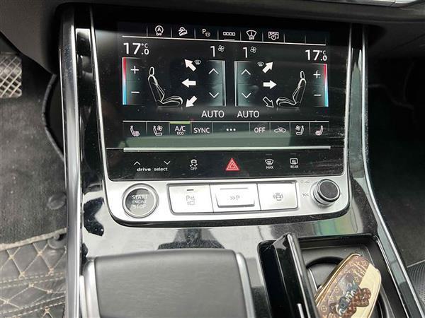µQ8 2022 55 TFSI 
