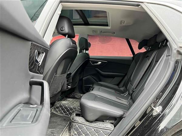 µQ8 2022 55 TFSI 