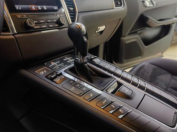 Macan 2017  Macan 2.0T