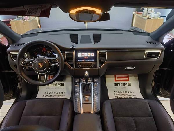 Macan 2017  Macan 2.0T