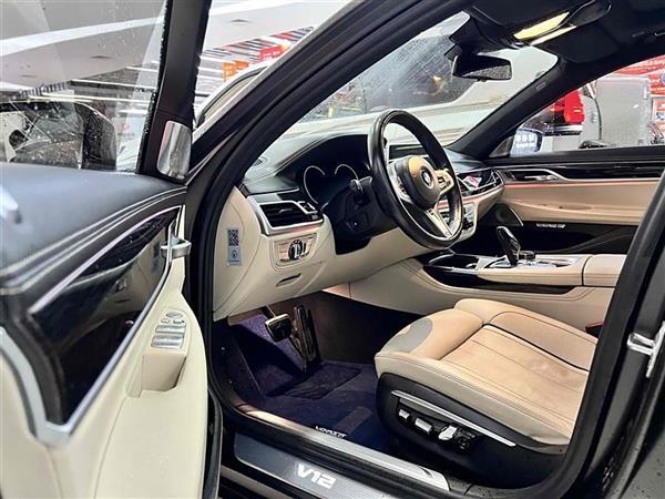 7ϵ 2017 M760Li xDrive