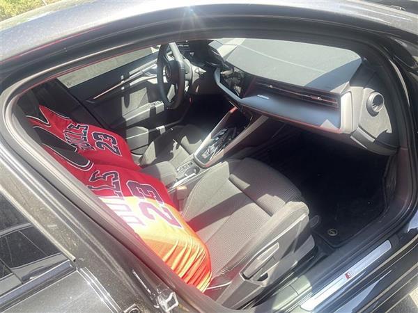 µA3 2023 Ŀ Sportback 35 TFSI ȡ˶