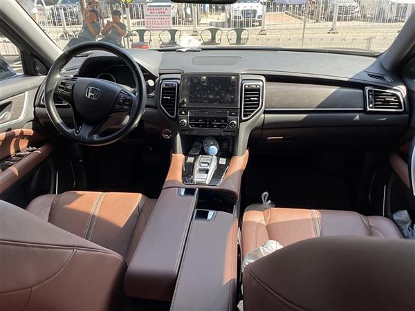 UR-V 2020 370TURBO 