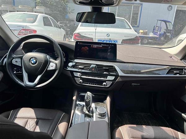 5ϵ 2022 Ŀ 525Li װ