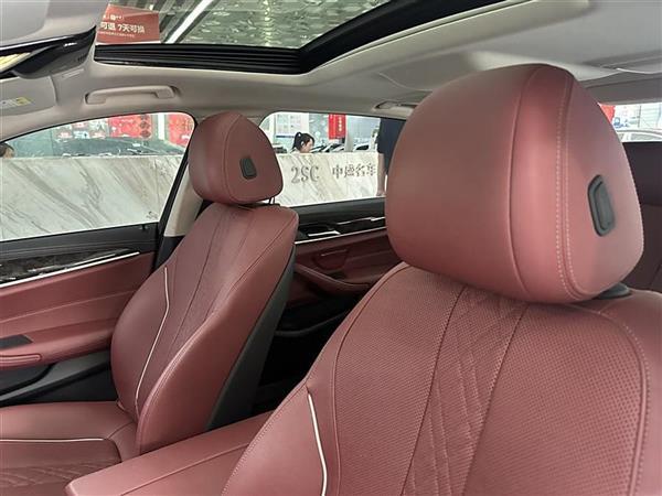 5ϵ 2022 Ŀ 525Li װ