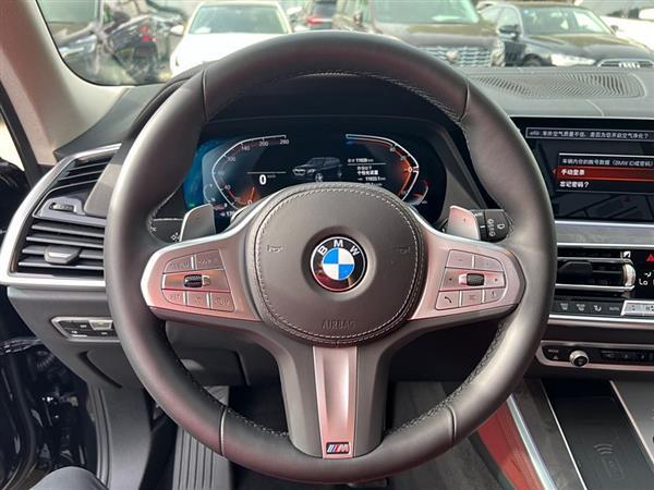 X5 2022 Ŀ xDrive 30Li M˶װ