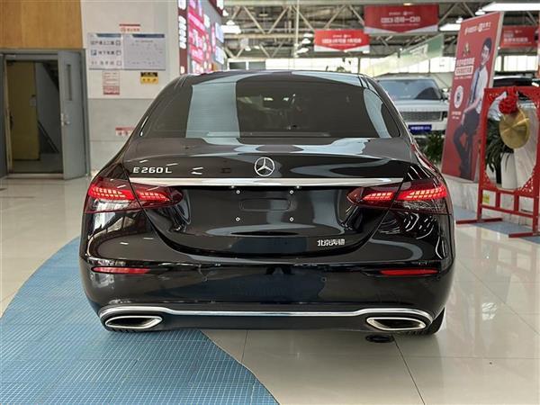 E 2022 Ŀ E 260 L