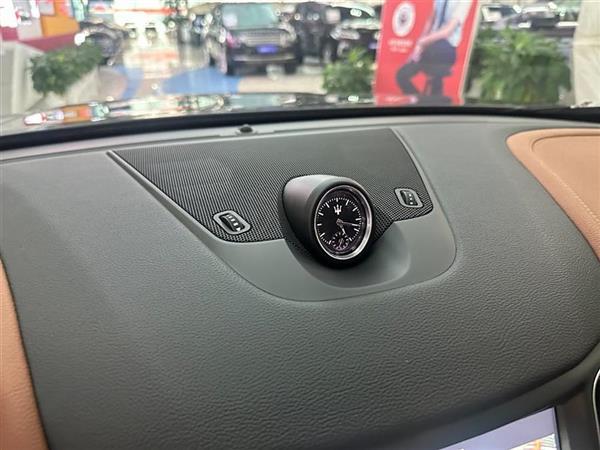 Levante 2019 3.0T ׼ VI
