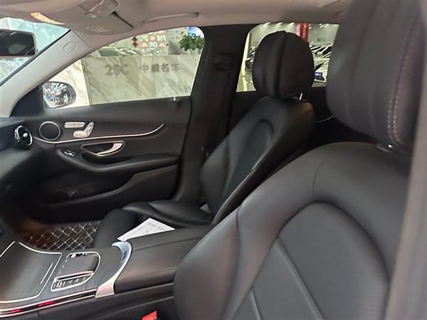 C 2020 C 260 L ˶