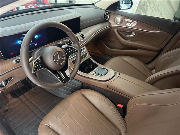 E 2021 Ŀ E 300 L 