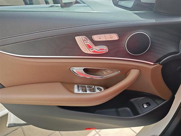 E 2018 Ŀ E 300 L ˶ʱ