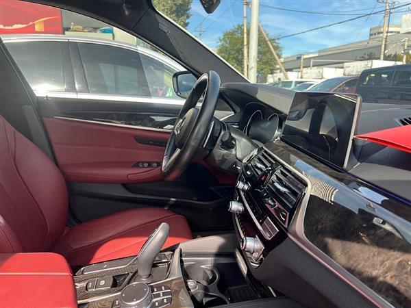 5ϵ 2018 Ŀ 530Li  M˶װ