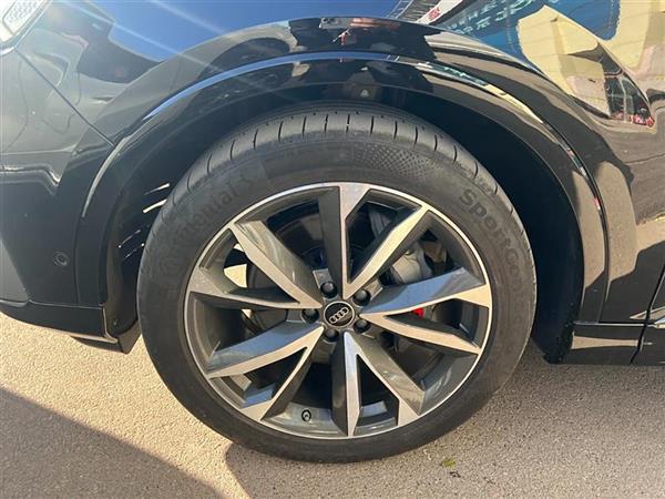 µQ7 2023 55 TFSI quattro S line˶