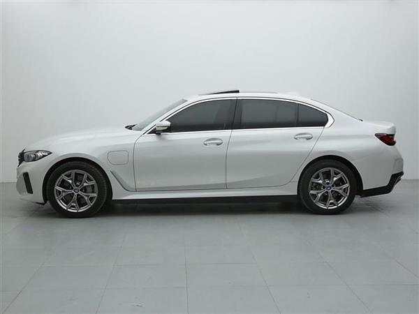 i3 2022 eDrive 35 L