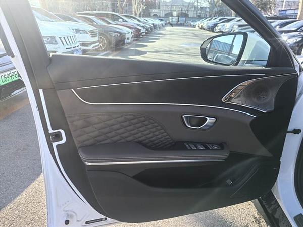  2022 DM-i 121KM 