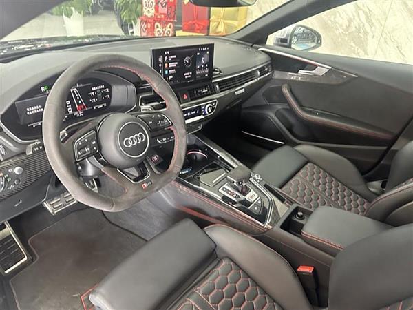 µRS 5 2022 RS 5 2.9T Sportback װ