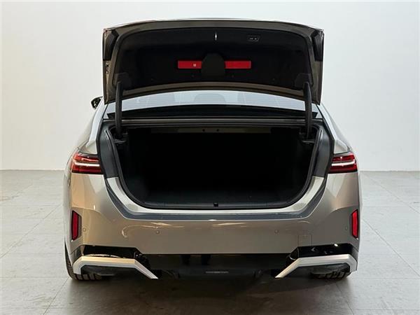 i5 2024 eDrive 35L  M˶װ