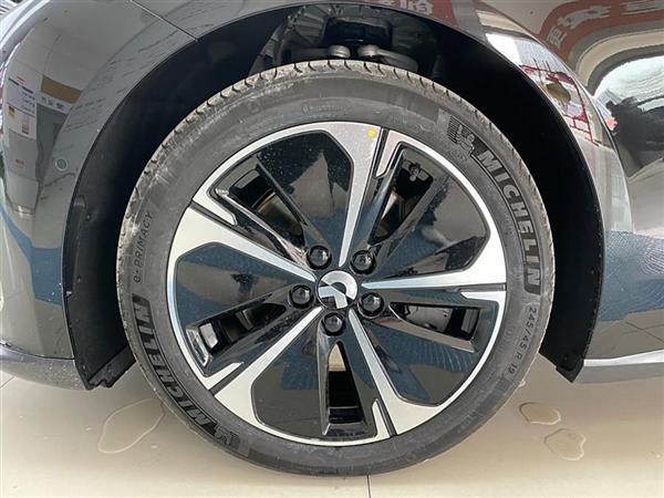 εET5T 2024 75kWh Touring
