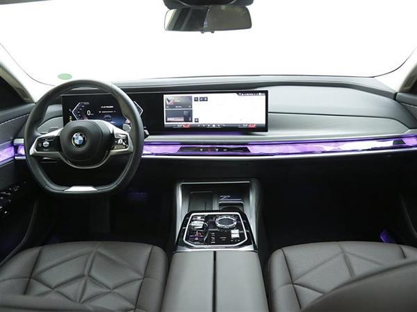 7ϵ 2023 735Li װ