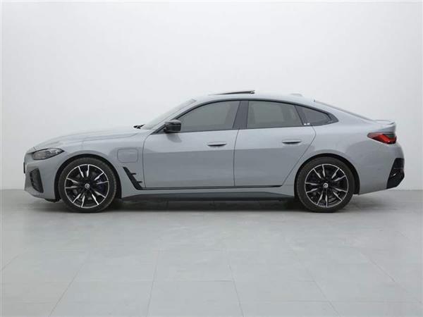 i4 2022 M50