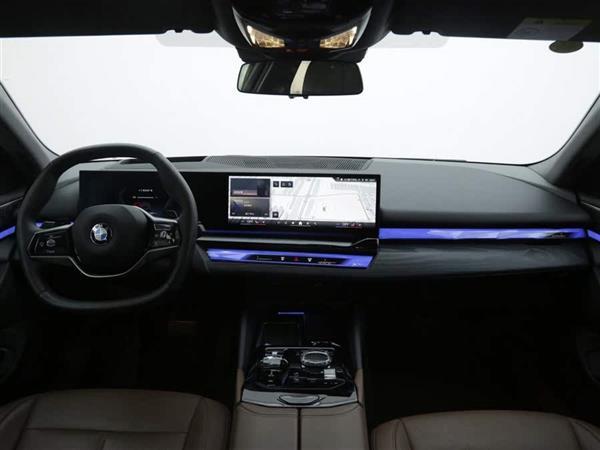 5ϵ 2024 530Li  װ