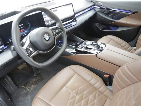 5ϵ 2024 530Li  װ