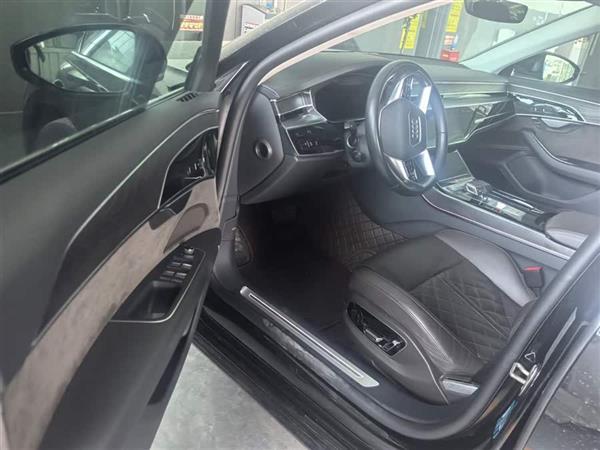 µA8 2021 A8L 50 TFSI quattro 