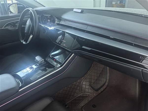 µA8 2021 A8L 50 TFSI quattro 