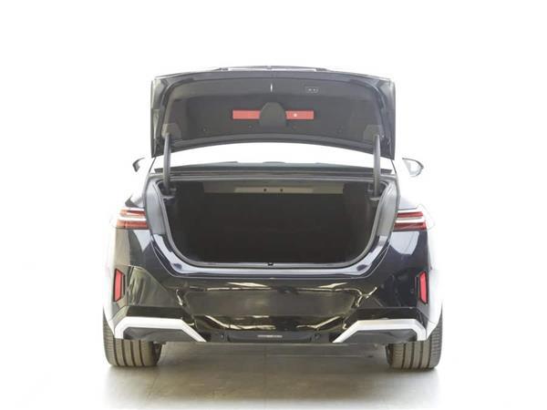 5ϵ 2024 530Li  M˶װ