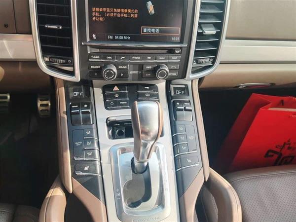 Cayenne 2011 Cayenne Turbo 4.8T