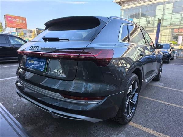 µe-tron 2021 50 quattro ѡ