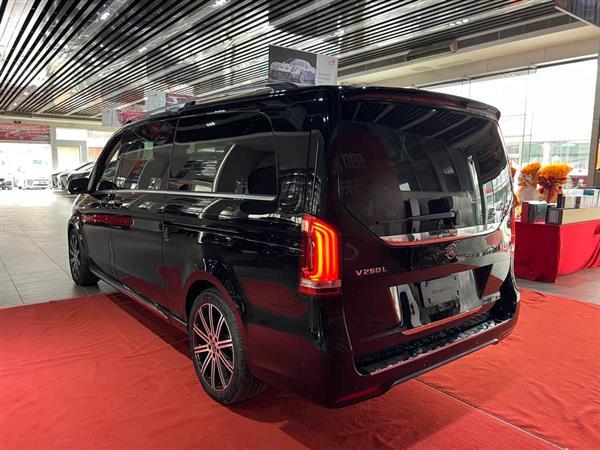 V 2022 V 260 L 