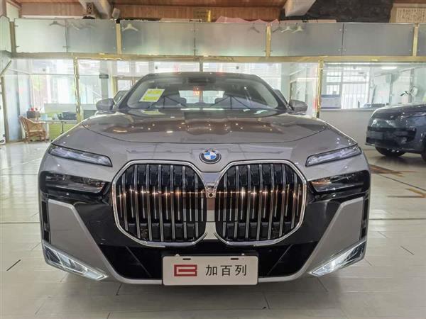 7ϵ 2023 740Li  װ