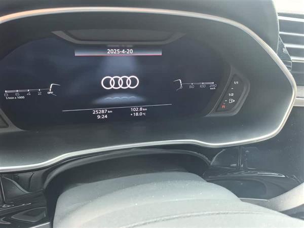 µQ3 2019 45 TFSI quattro 