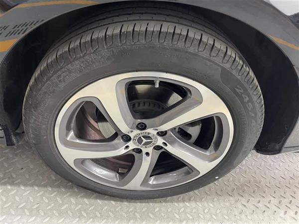 E 2019 Ŀ E 300 L ˶