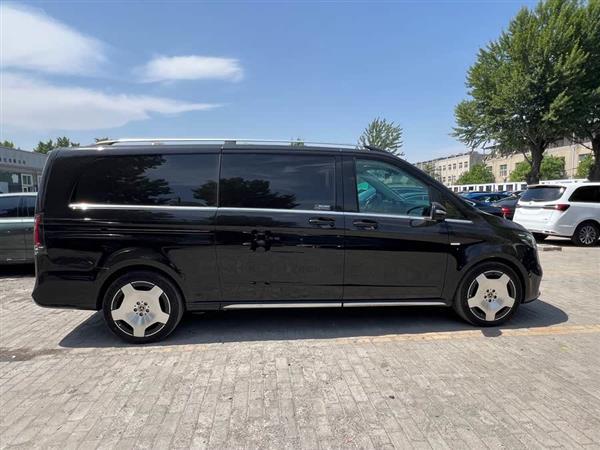 V 2024 V 300 L 