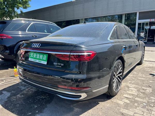 µA8 2024 A8L 55 TFSI quattro 콢